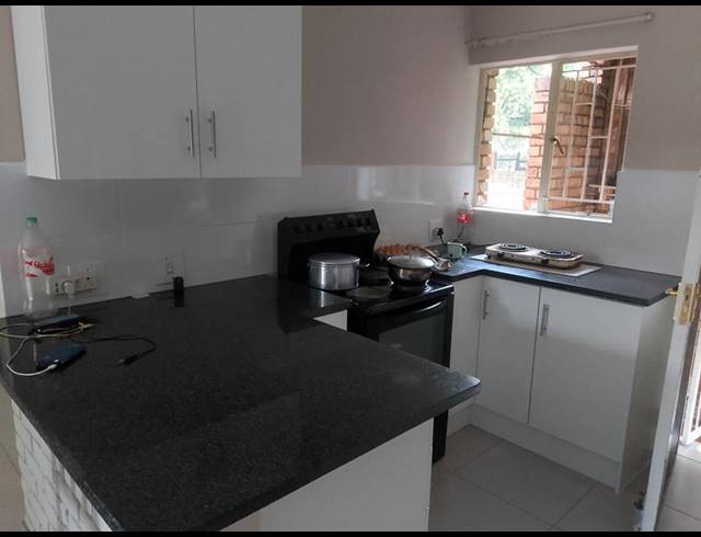 4 BEDROOM HOUSE FOR SALE IN SUIDERBERG